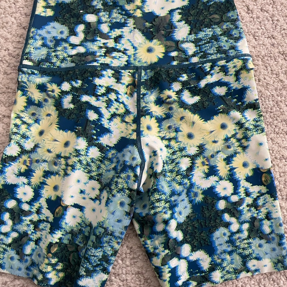 OFFLINE Aerie Blue Green Floral 3D Trippy blurry Activewear Set Bra Biker Shorts - Picture 8 of 16